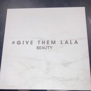 #GiveThemLaLa Beauty Palette